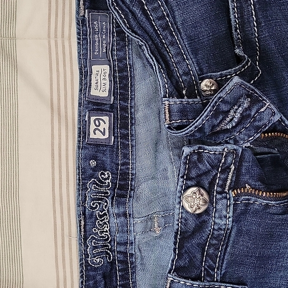 Miss Me Slim Bootcut Jeans - Picture 4 of 6